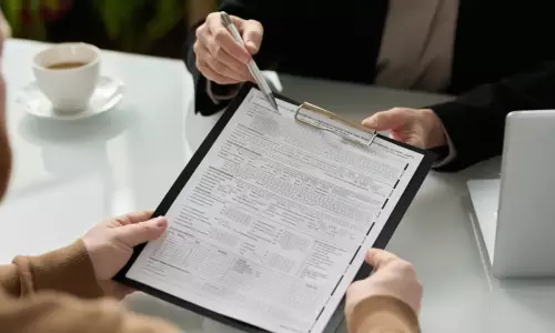 Declaración jurada de patrocinio financiero (I‑864): errores comunes que evita un preparador de documentos